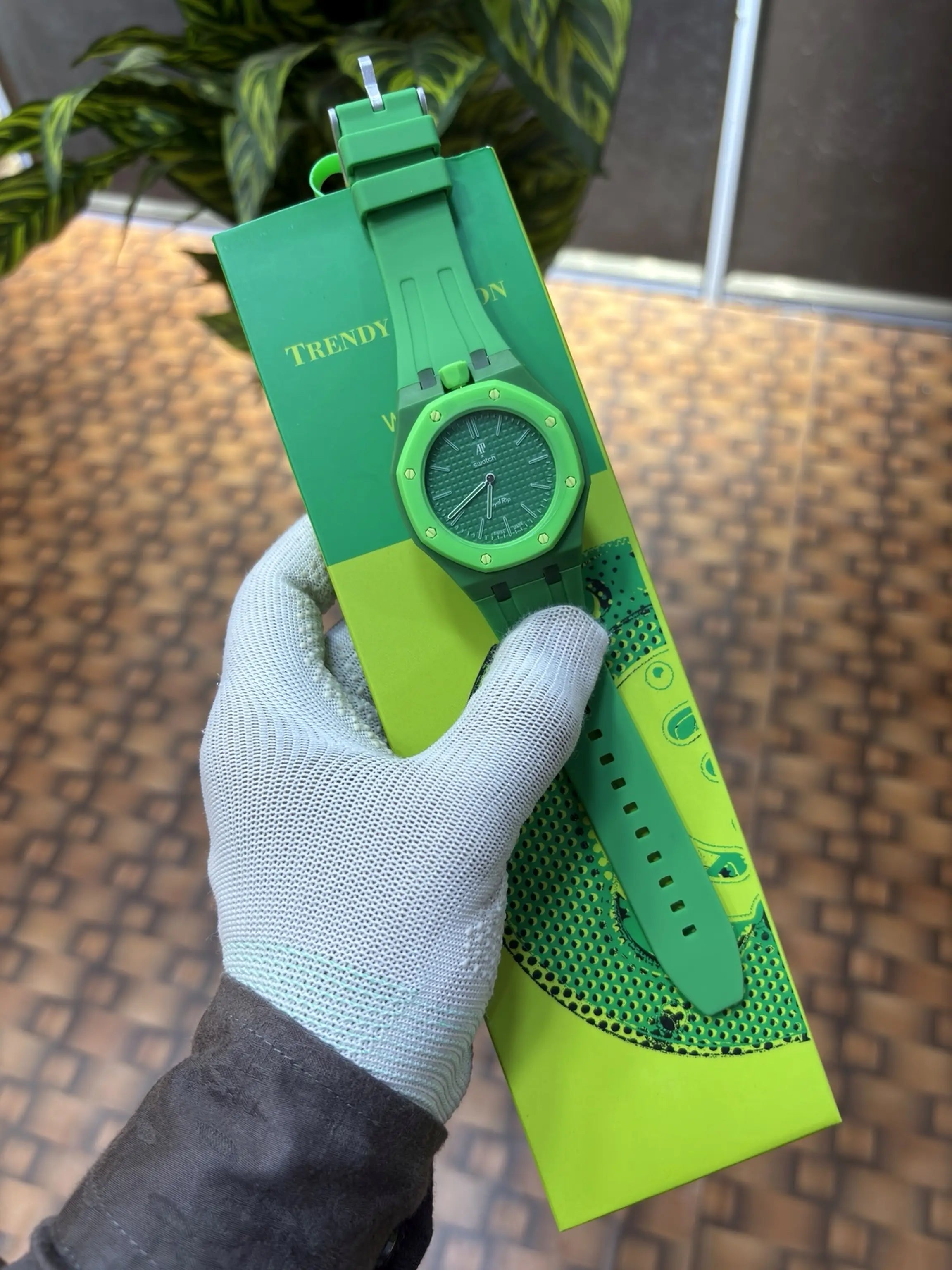 AP SWATC_H X ROYAL POP WITH BOX & SILICON STRAP GREEN