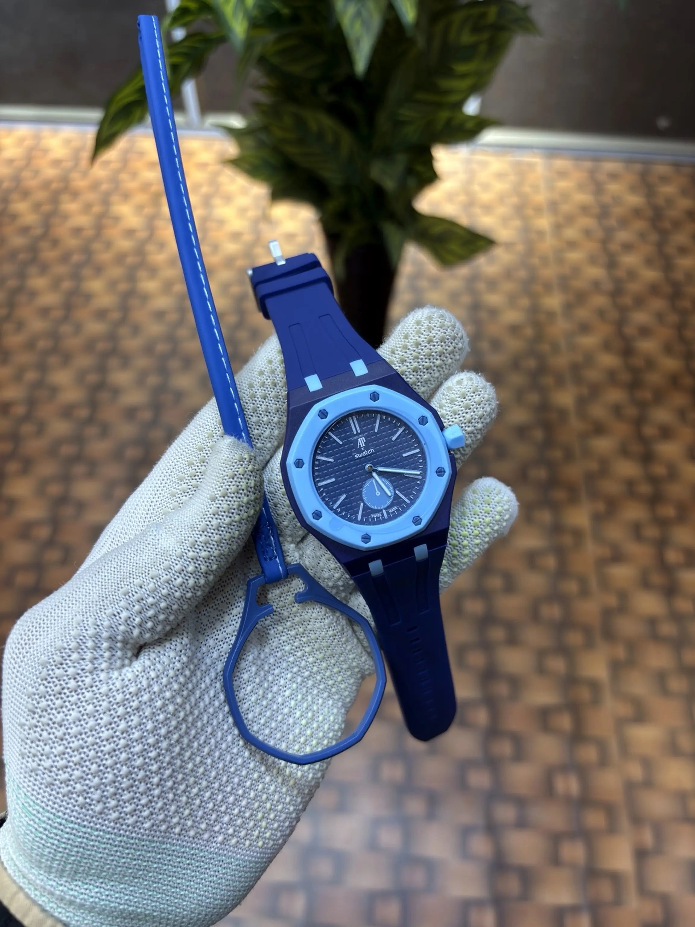AP SWATC_H X ROYAL POP WITH BOX & SILICON STRAP  BLUE