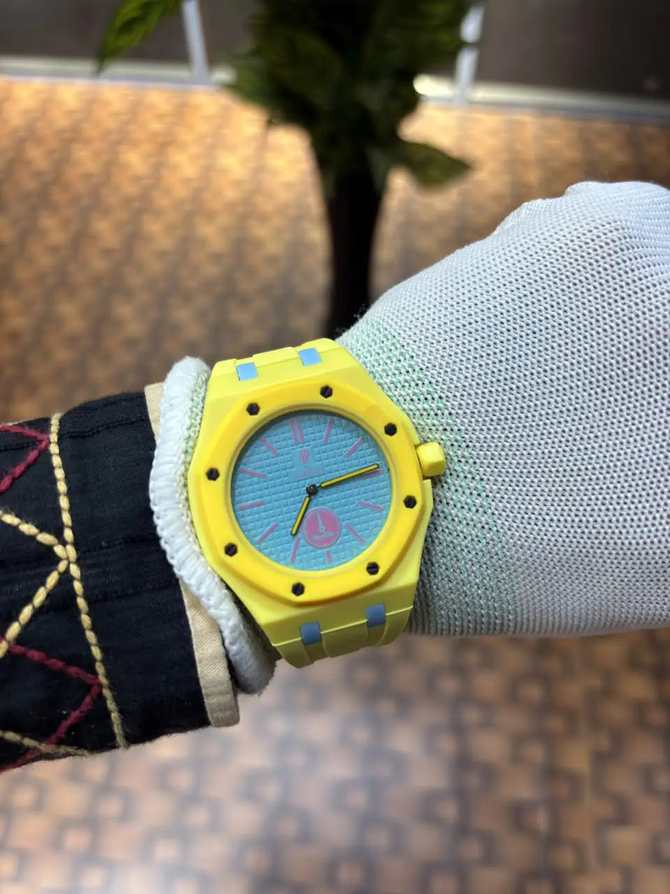 AP SWATC_H X ROYAL POP WITH BOX & SILICON STRAP GREEN YELLOW