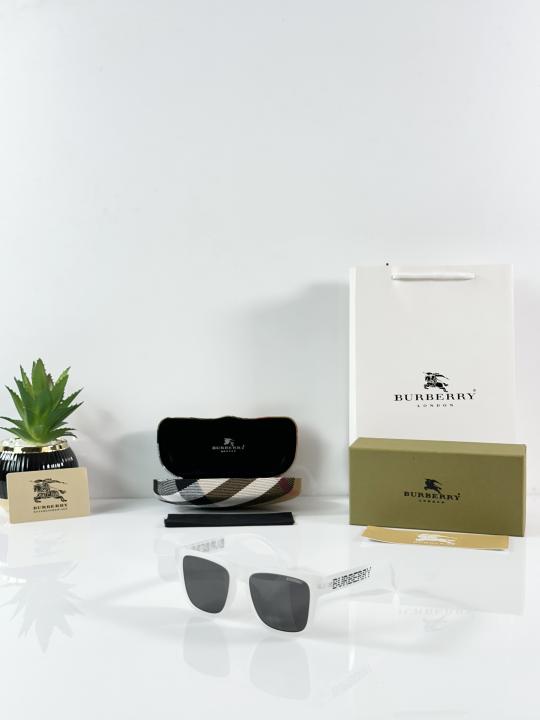 BURBERR_Y ICE BLACK