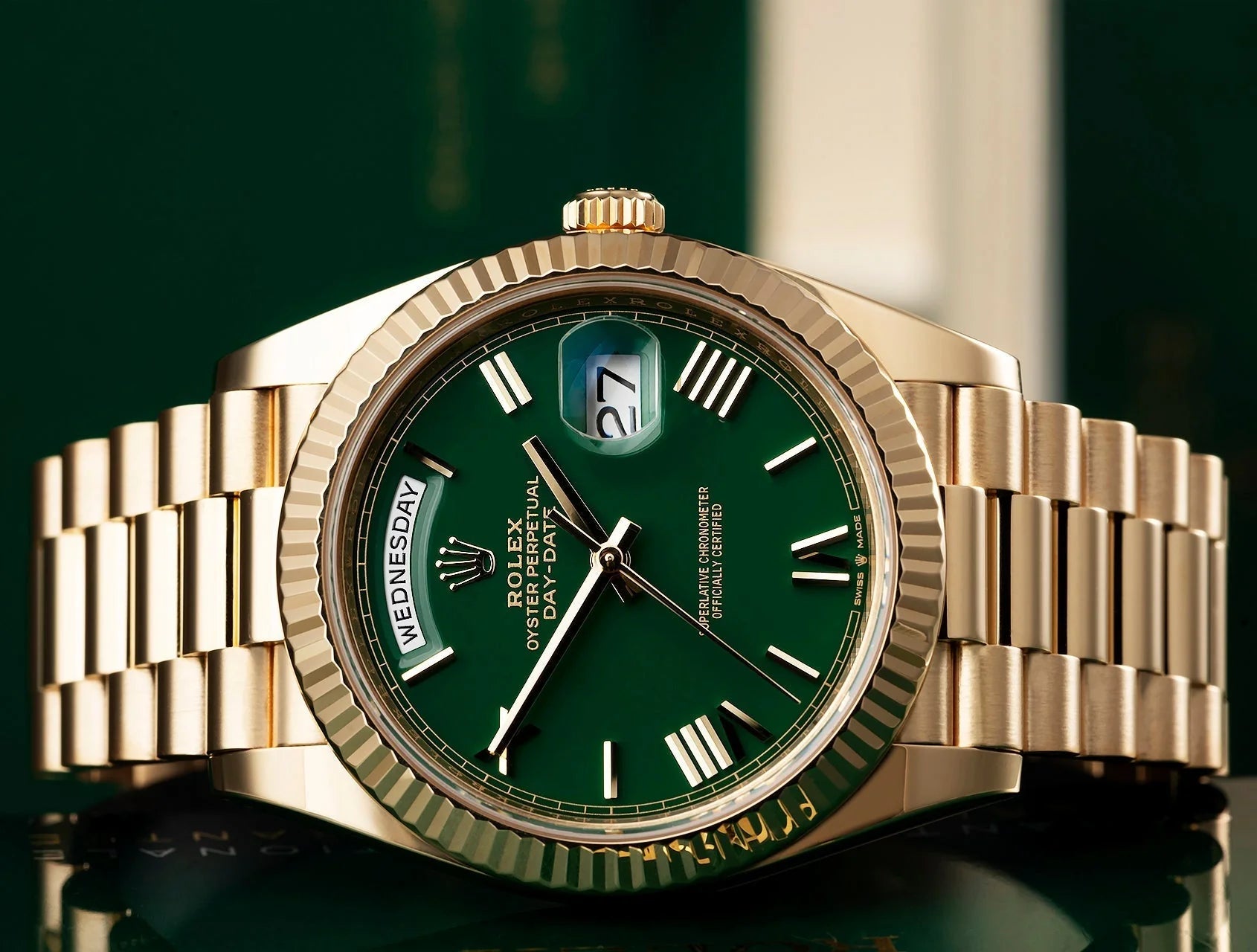 ROLE_X OYSTER PERPETUAL DAY DATE 40 GOLD GREEN ROMAN DIAL
