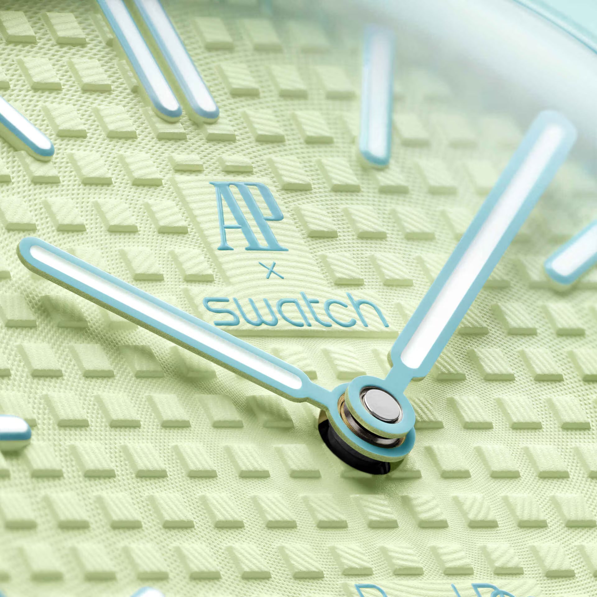 AP SWATC_H X ROYAL POP BLAUE ACHT
