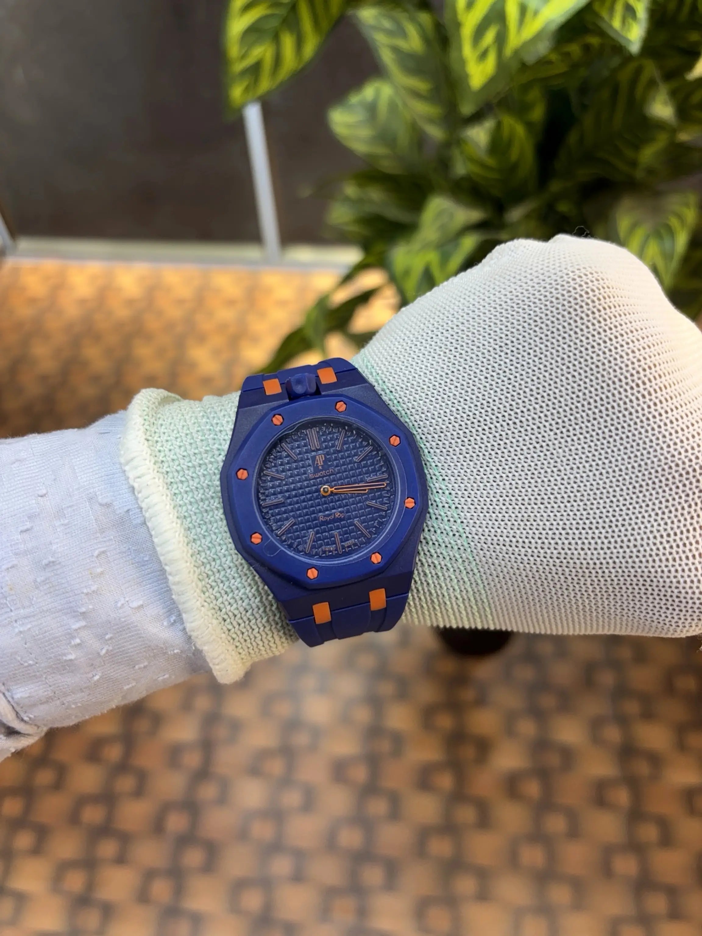 AP SWATC_H X ROYAL POP WITH BOX & SILICON STRAP DARK BLUE