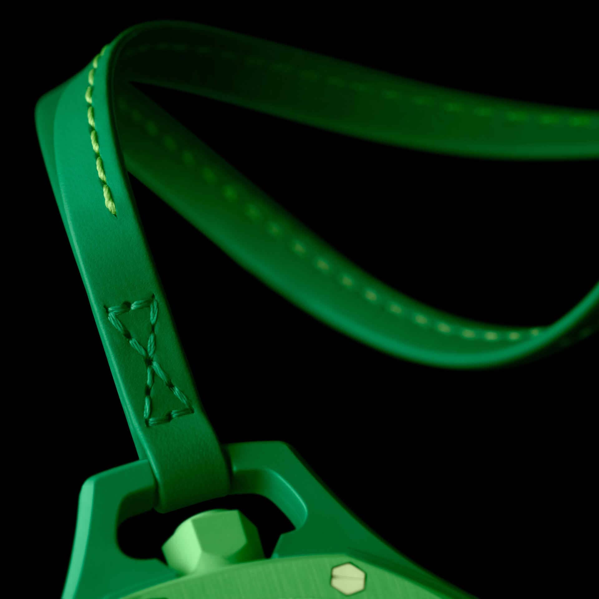AP SWATC_H X ROYAL POP GREEN EIGHT
