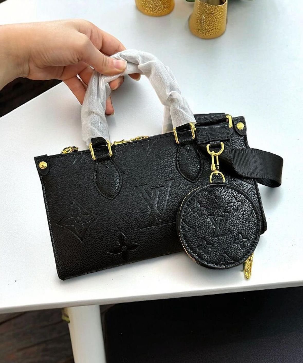 Louis Vuitton OntheGo East West