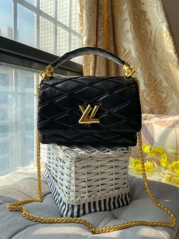 Louis Vuitton Go 14 black