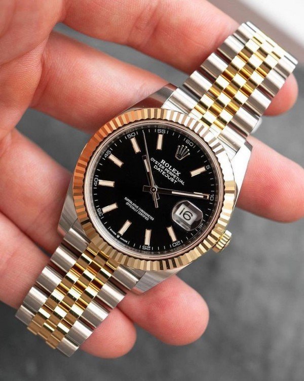 Role_x Oyster perpetual Date Just Automatic